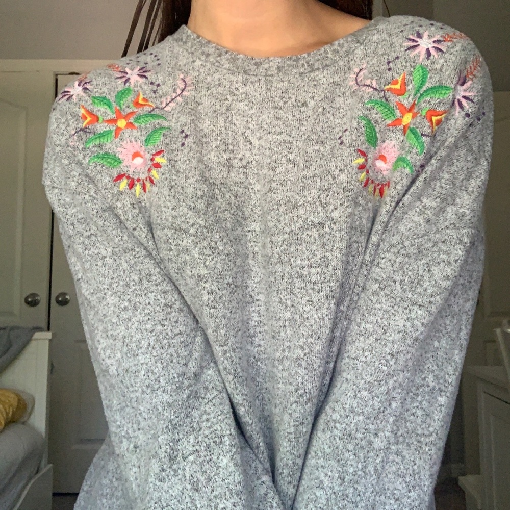 zara embroidered sweater